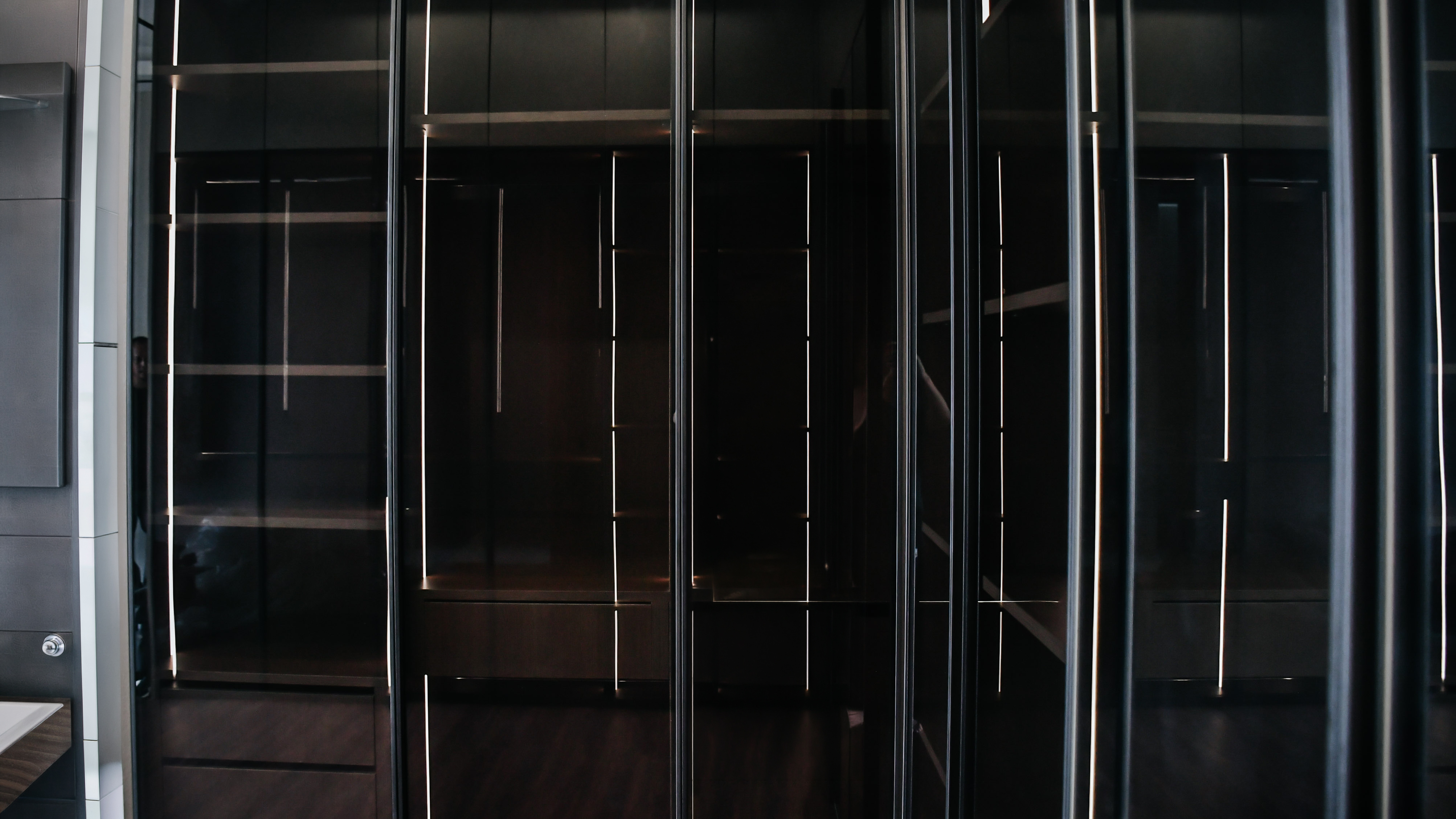 Luxury Wardrobe Design Jakarta
